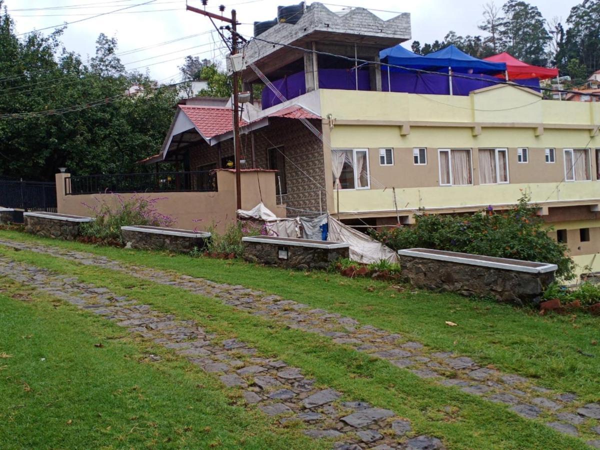 Bed and Breakfast Le Charmin Кодайканал Экстерьер фото