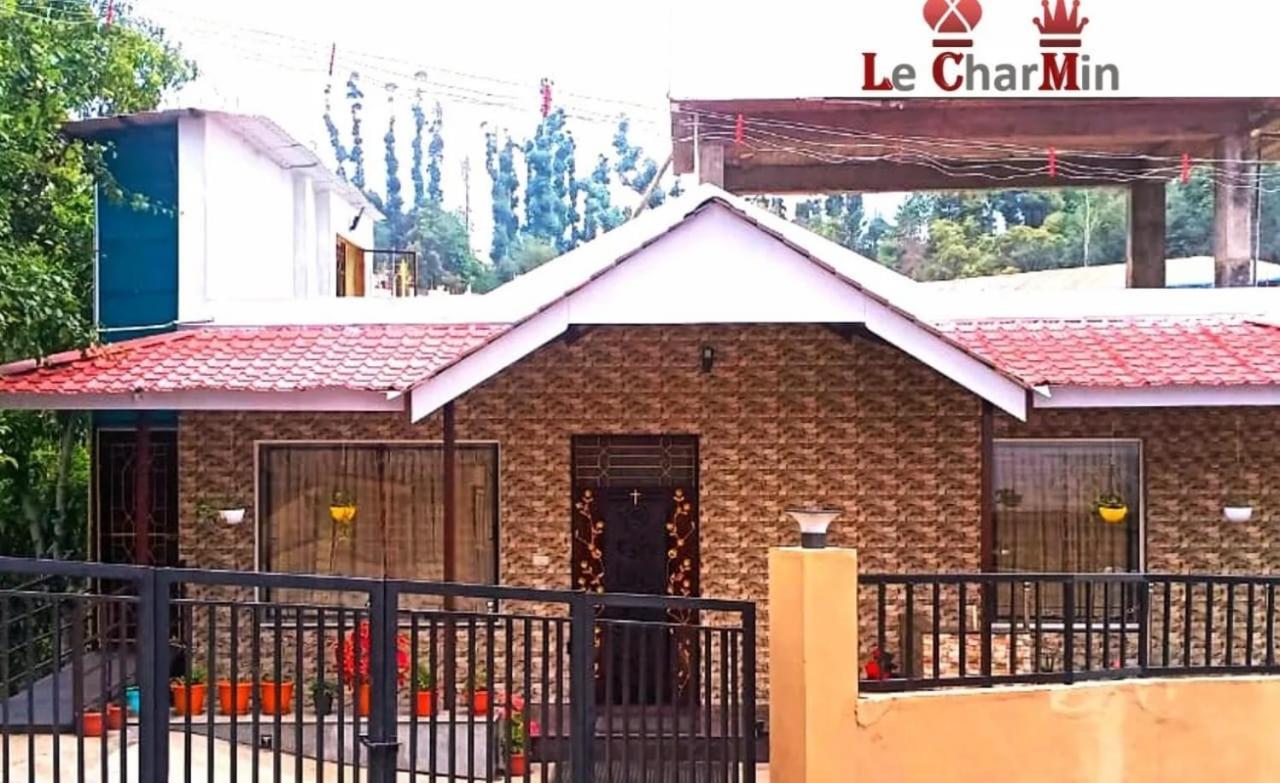 Bed and Breakfast Le Charmin Кодайканал Экстерьер фото